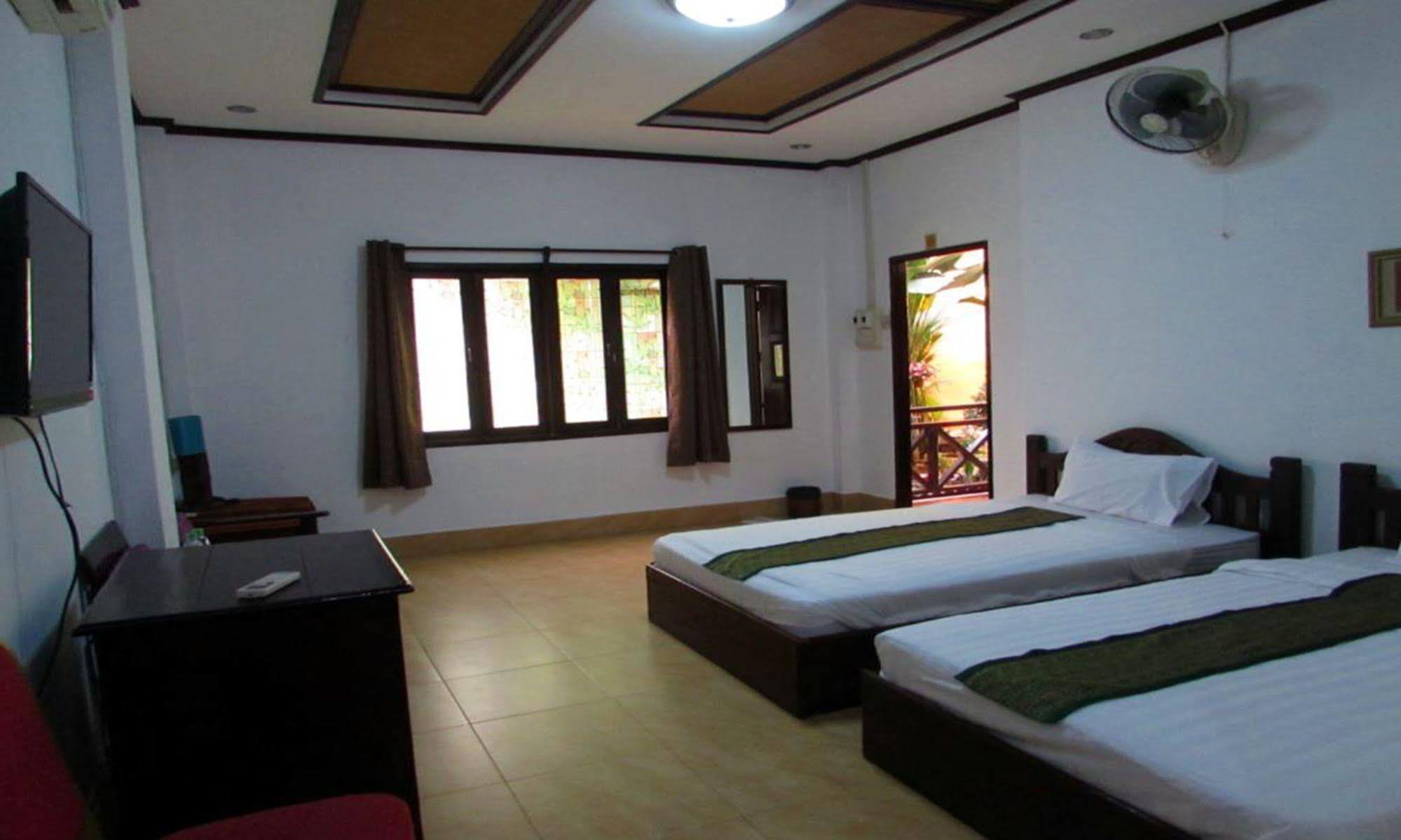 Suksavanh River 2 Hotel Ban Nongdouang 外观 照片